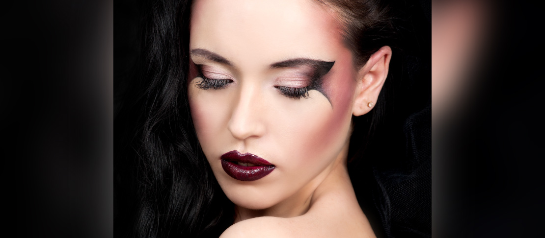 Gothic Glam, la tendenza make up dark ma scintillante